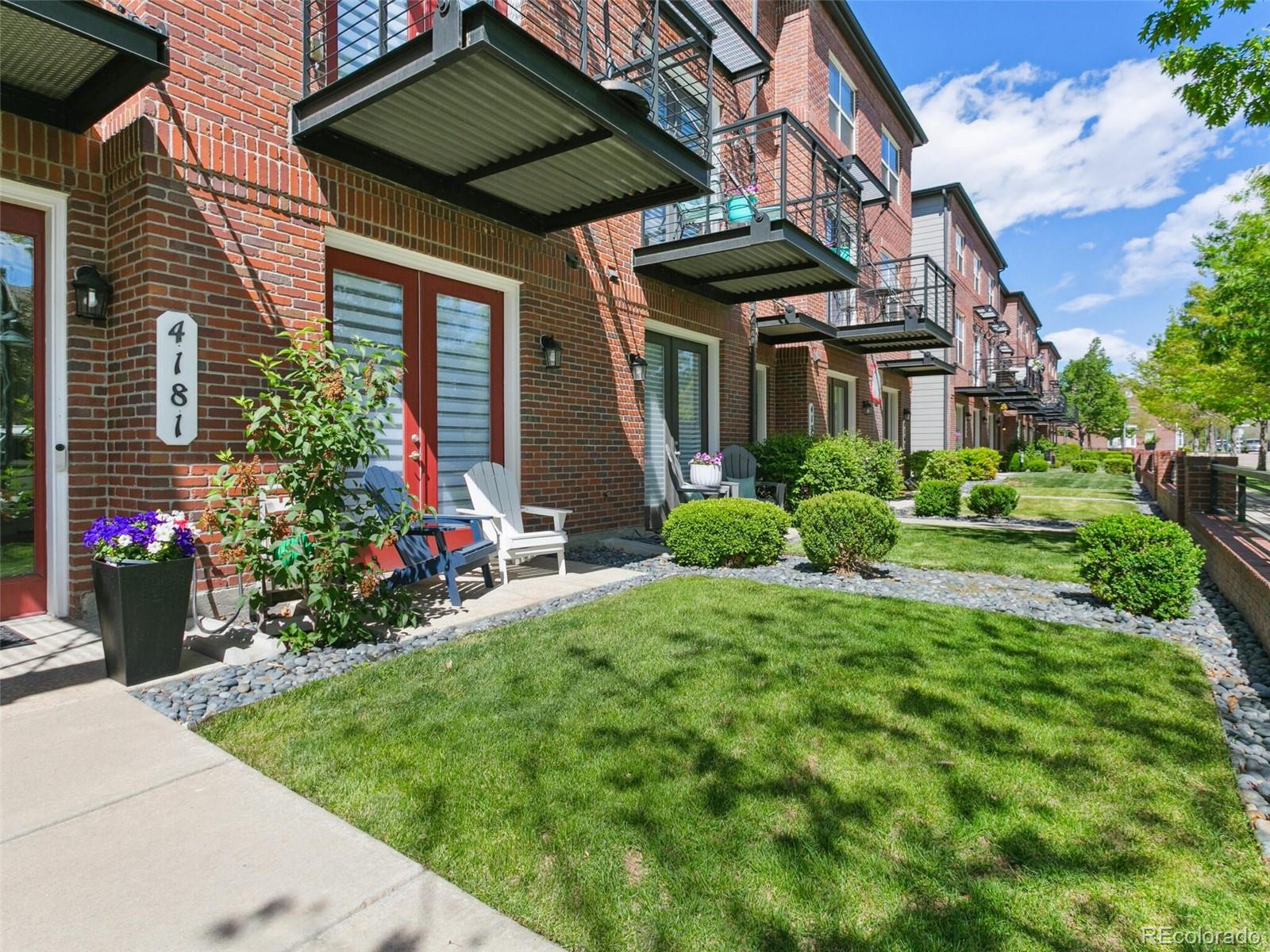 4181 W 118th Place