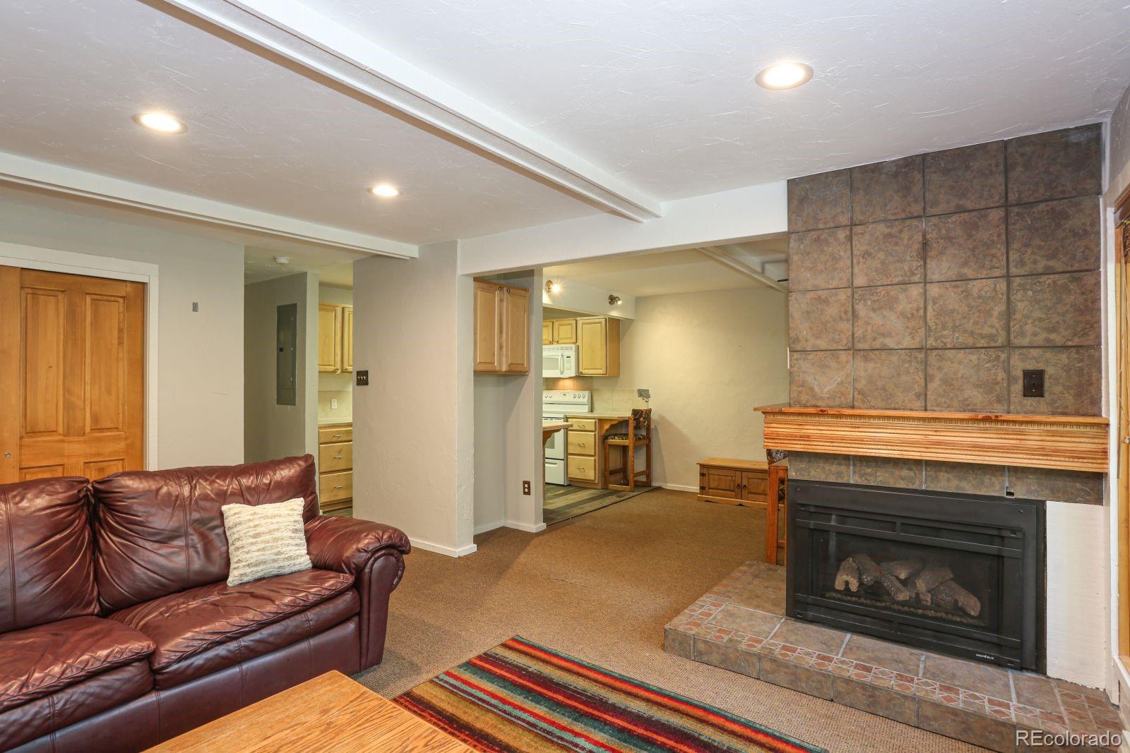 805 Columbine Road 105