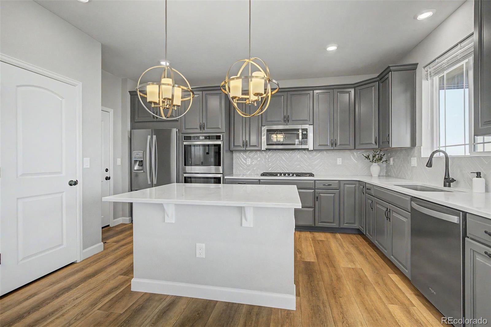 1679 Stable View Drive