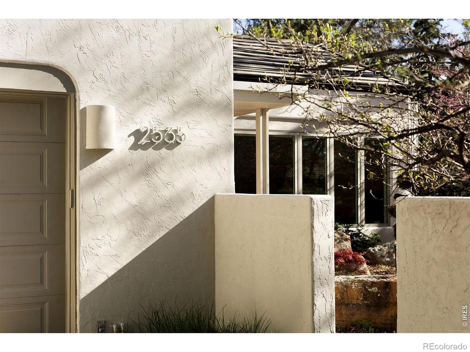 2535 Sumac Ave. Avenue