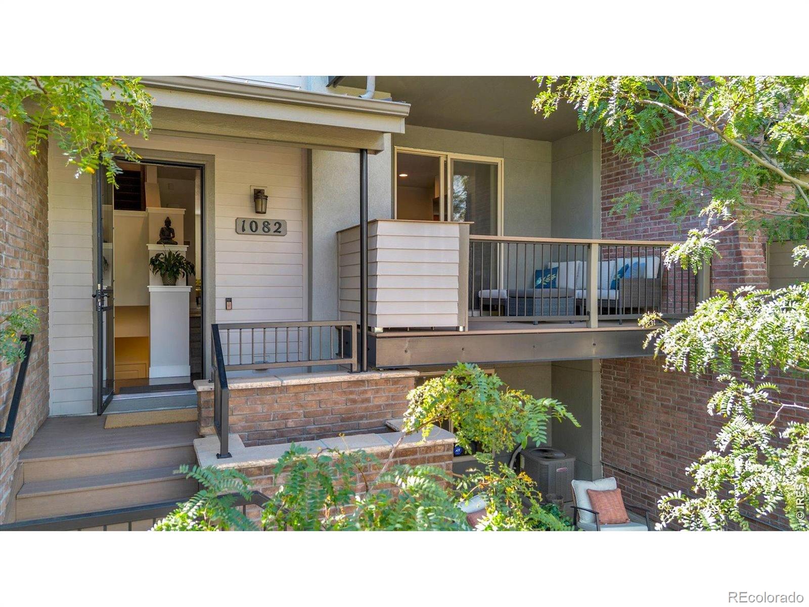 1082 Griffith Street