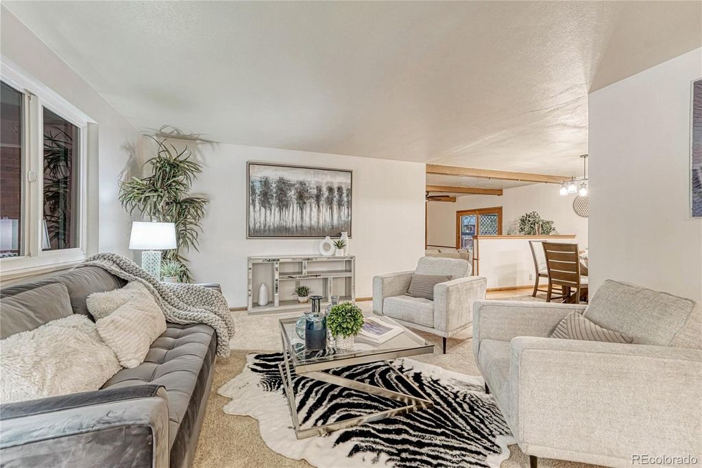 Photo of 607 S Oswego Court, Aurora, CO 80012 (MLS # 4228017)