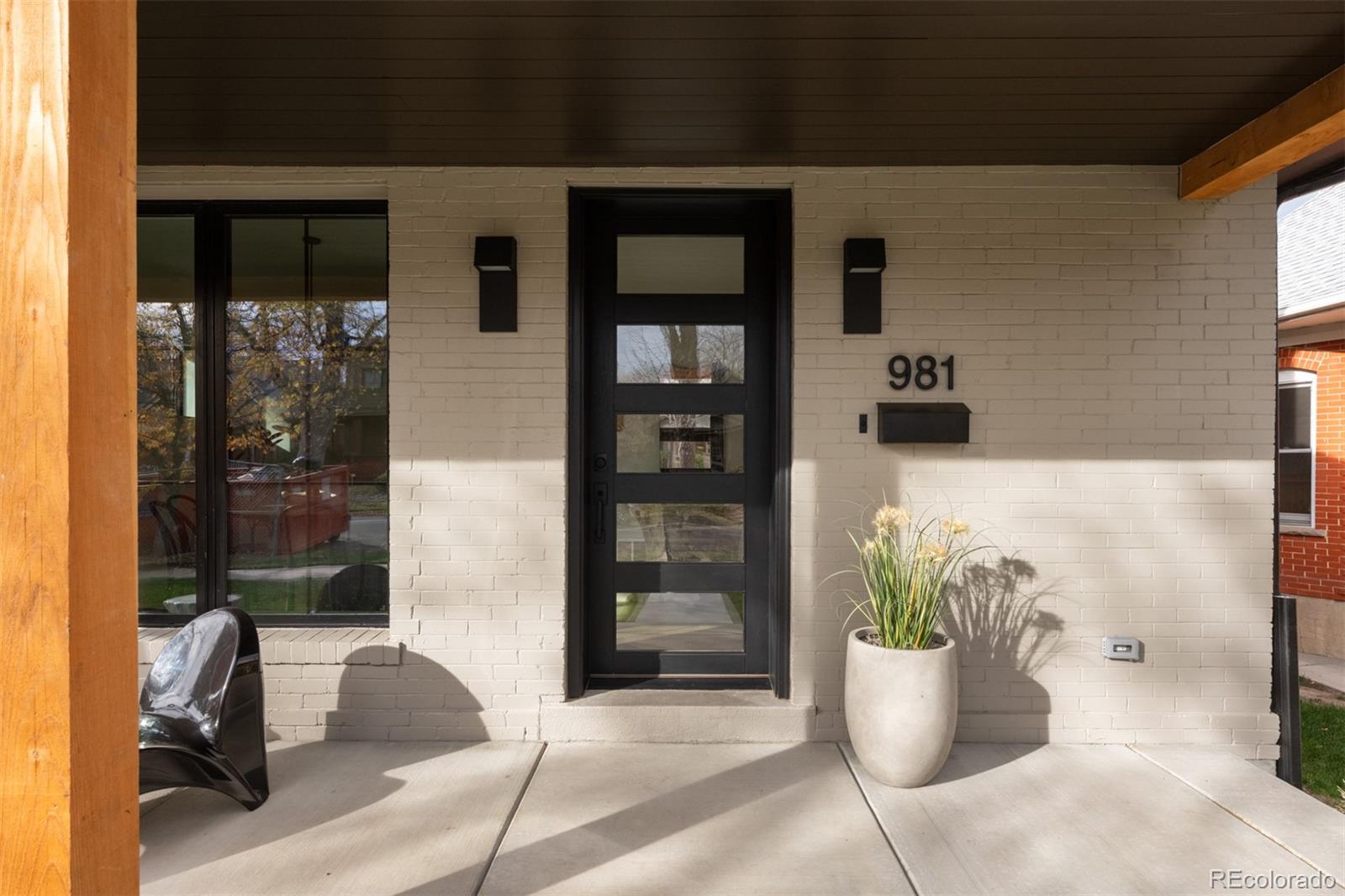 981 S Emerson Street