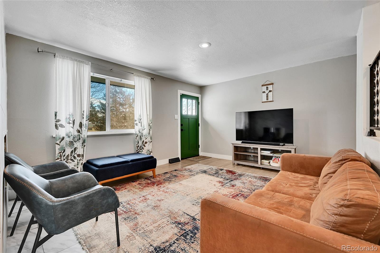 9040 Yucca Way, Thornton, CO, 80229 3 9040 Yucca Way