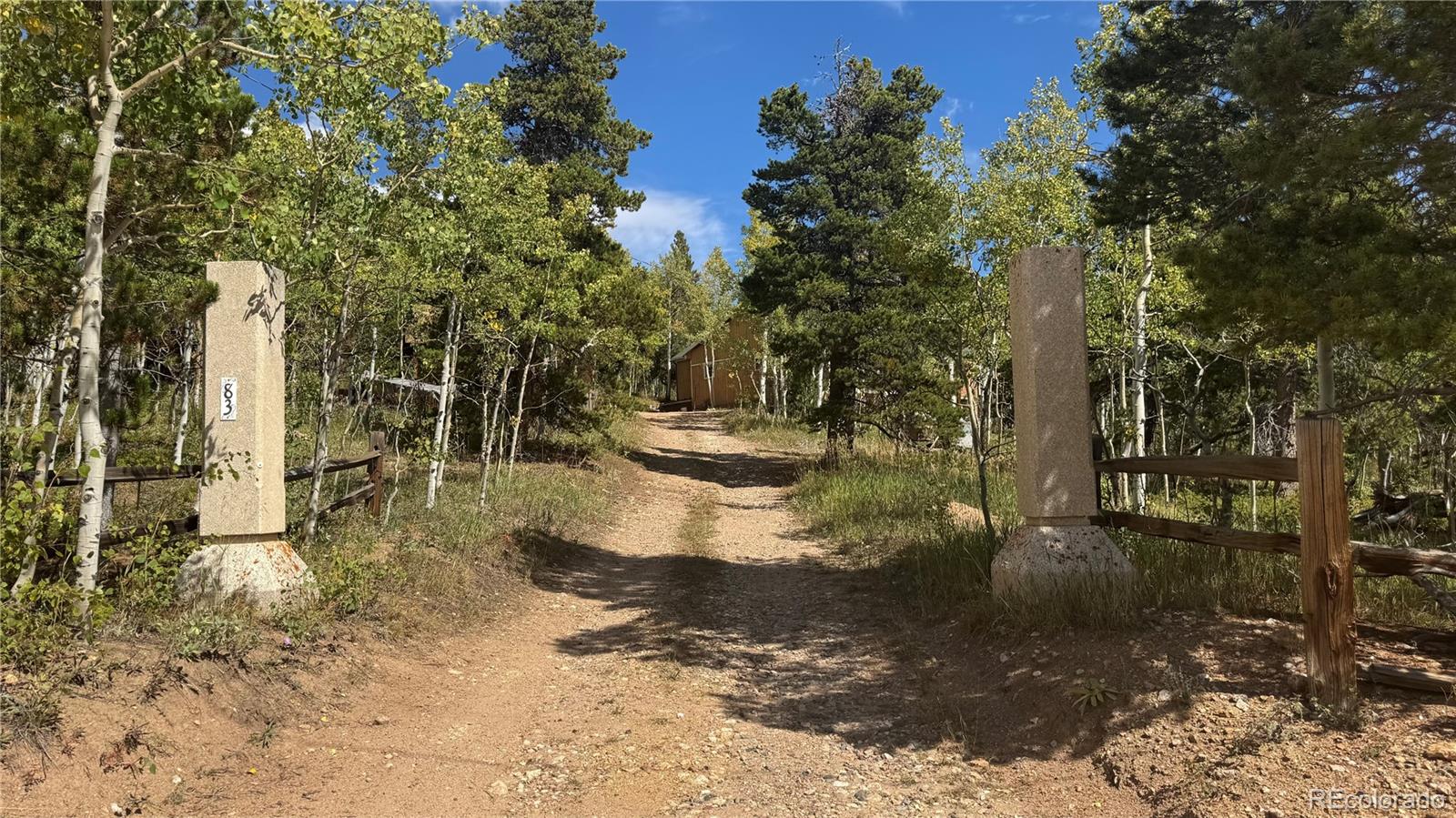 83 Peak View Drive
