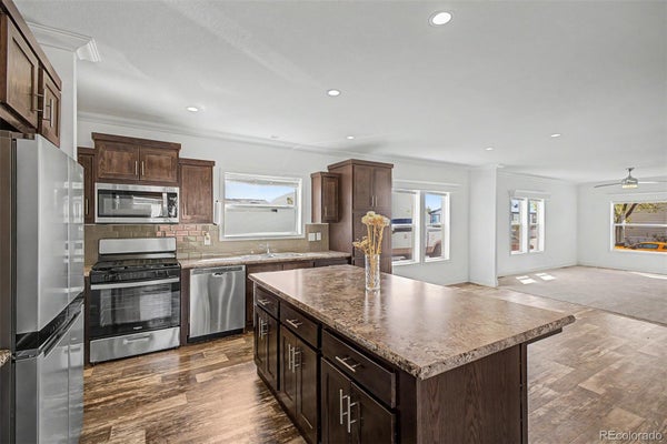 4835 ASPEN ST, FIRESTONE, CO 80504 - Image b49908511000de3315b2cfac4e7d8b90/876603459