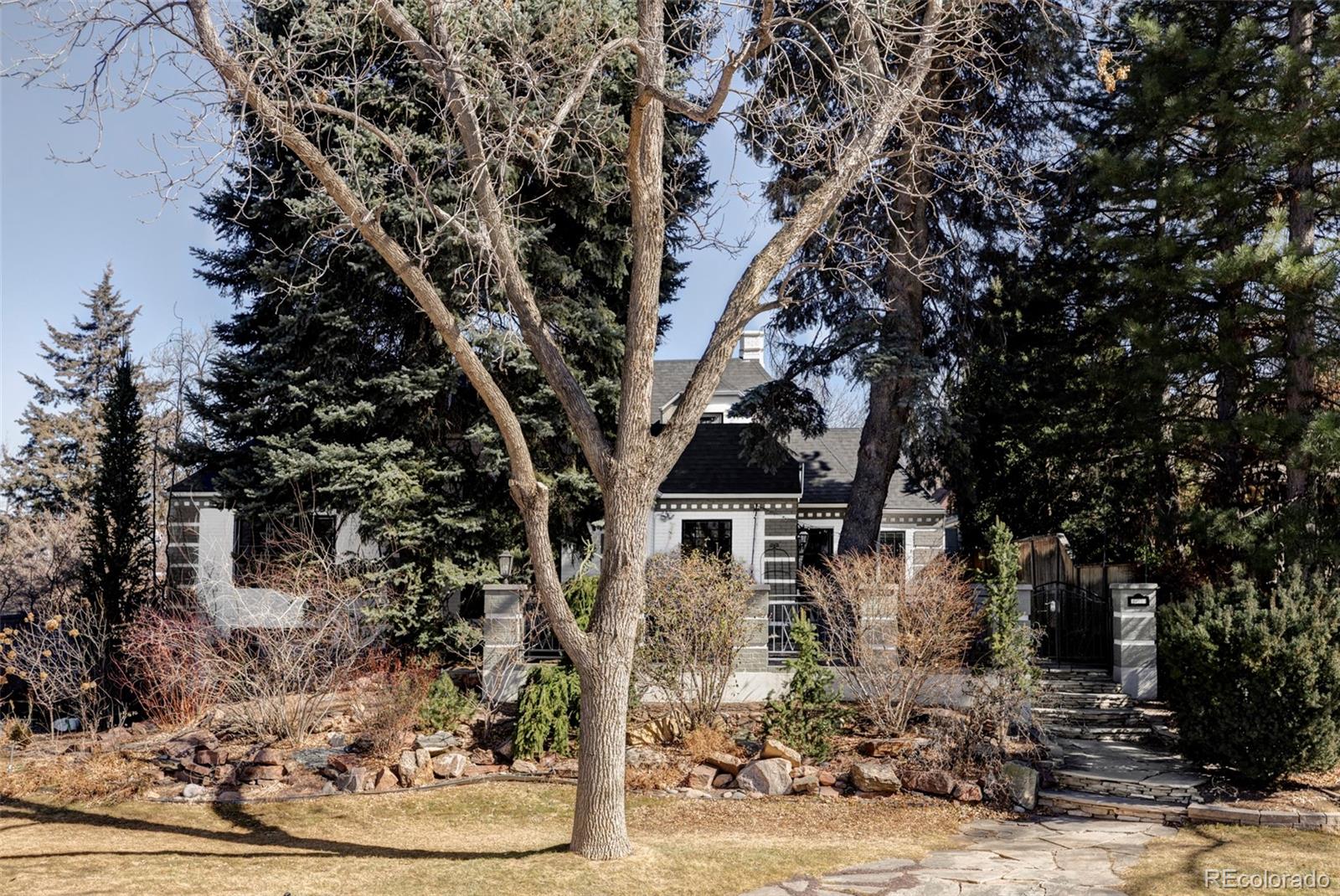 620 Clermont Street