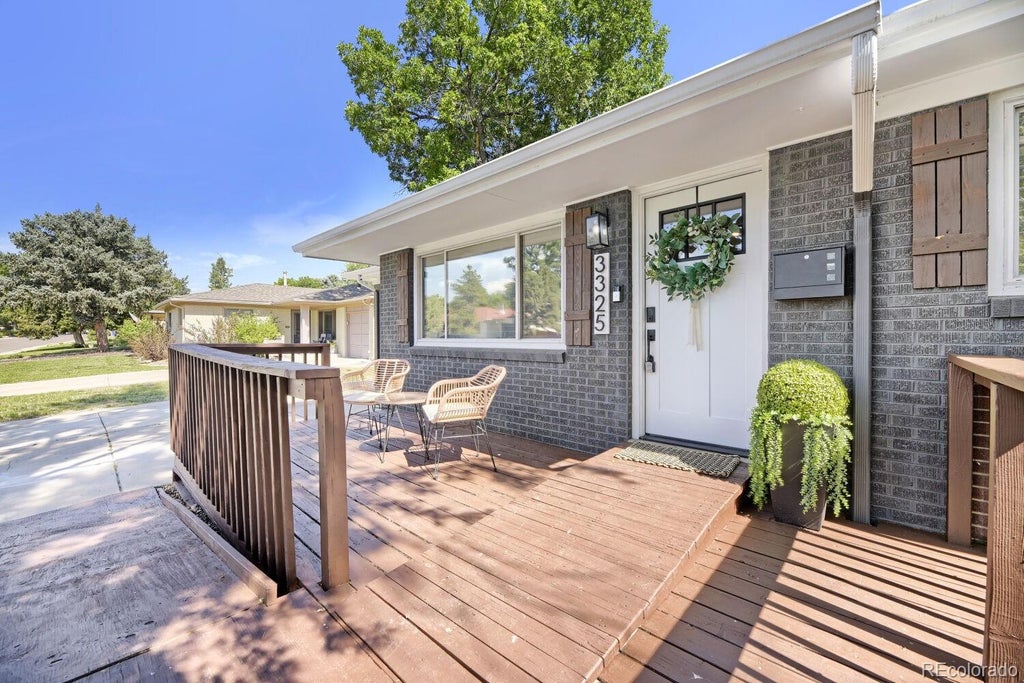Photo of 3325 W Arlington Avenue, Littleton, CO 80123 (MLS # 8188587)