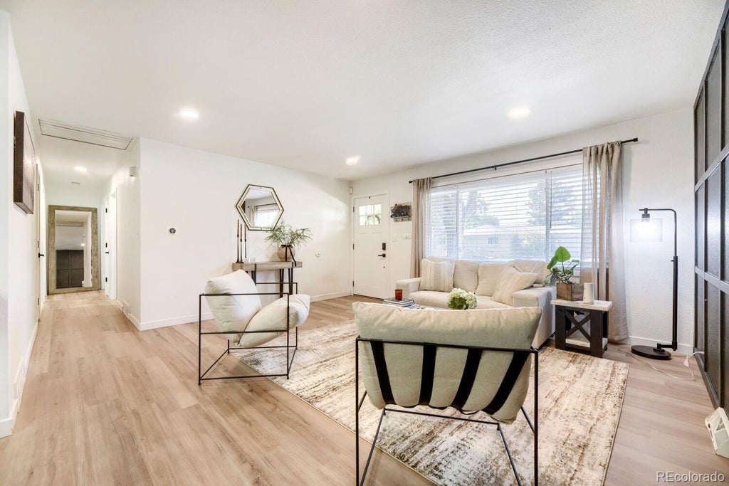 Photo of 3325 W Arlington Avenue, Littleton, CO 80123 (MLS # 8188587)