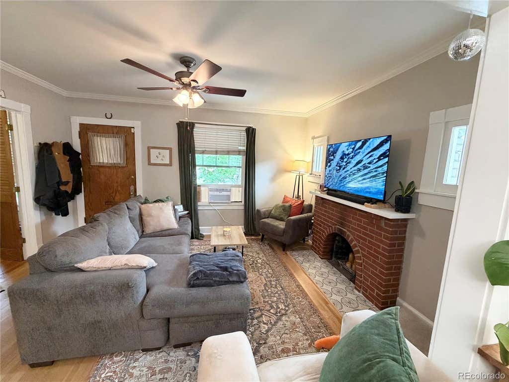 Photo of 1059 Jackson Street, Denver, CO 80206 (MLS # 8005323)