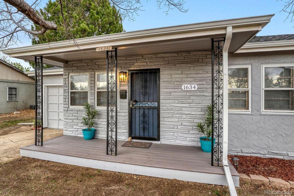 Photo of 1634 S Newton Street, Denver, CO 80219 (MLS # 3215406)