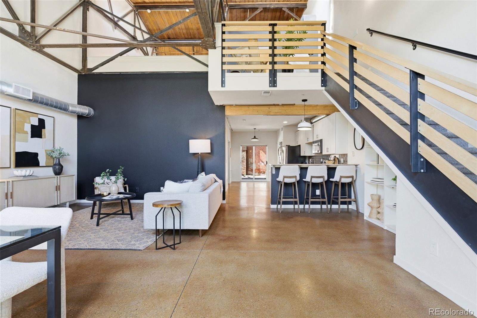 3033 Blake Street 124