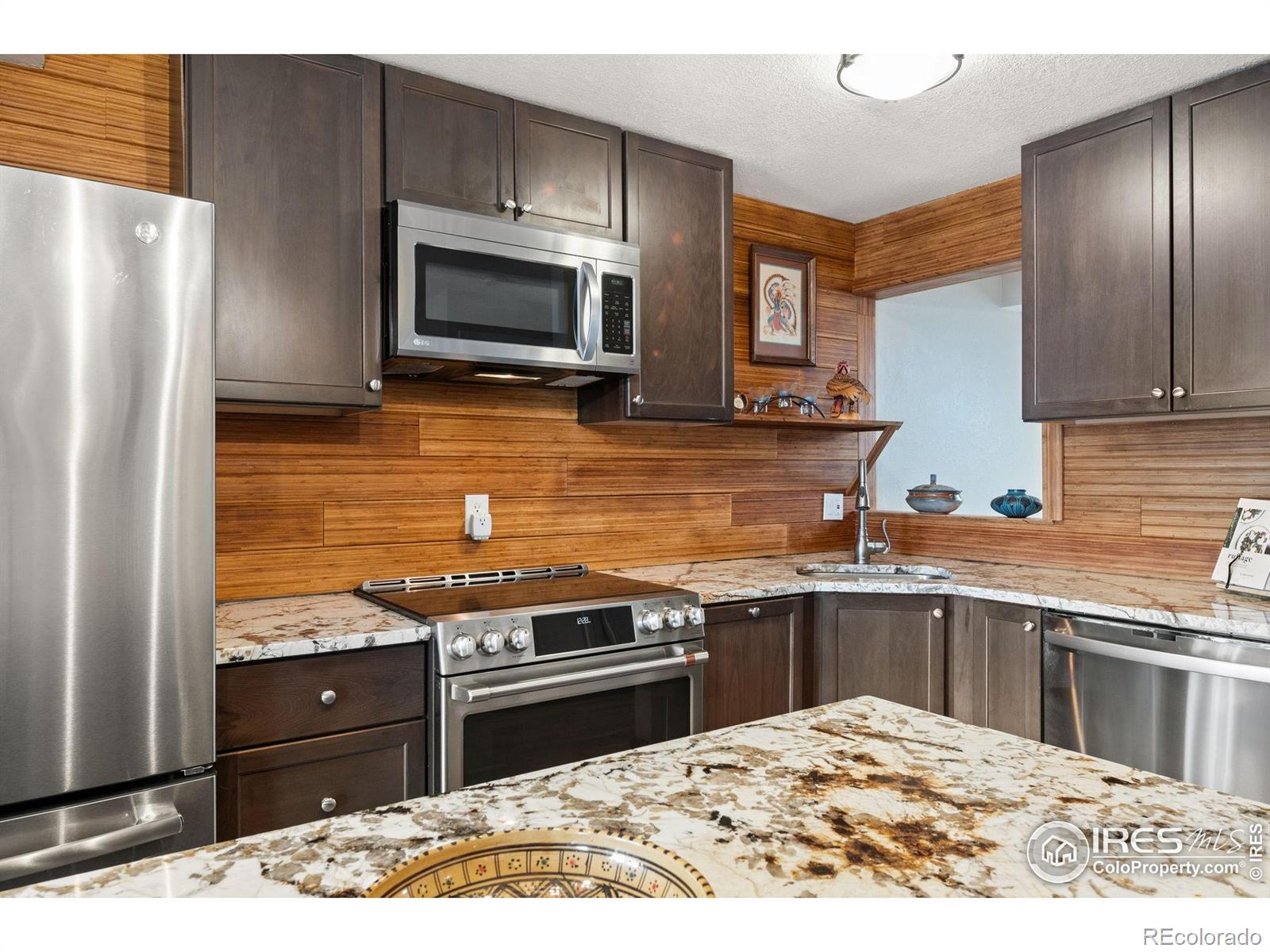 2201 Pearl Street 321, Boulder, CO, 80302 1 2201 Pearl Street 321