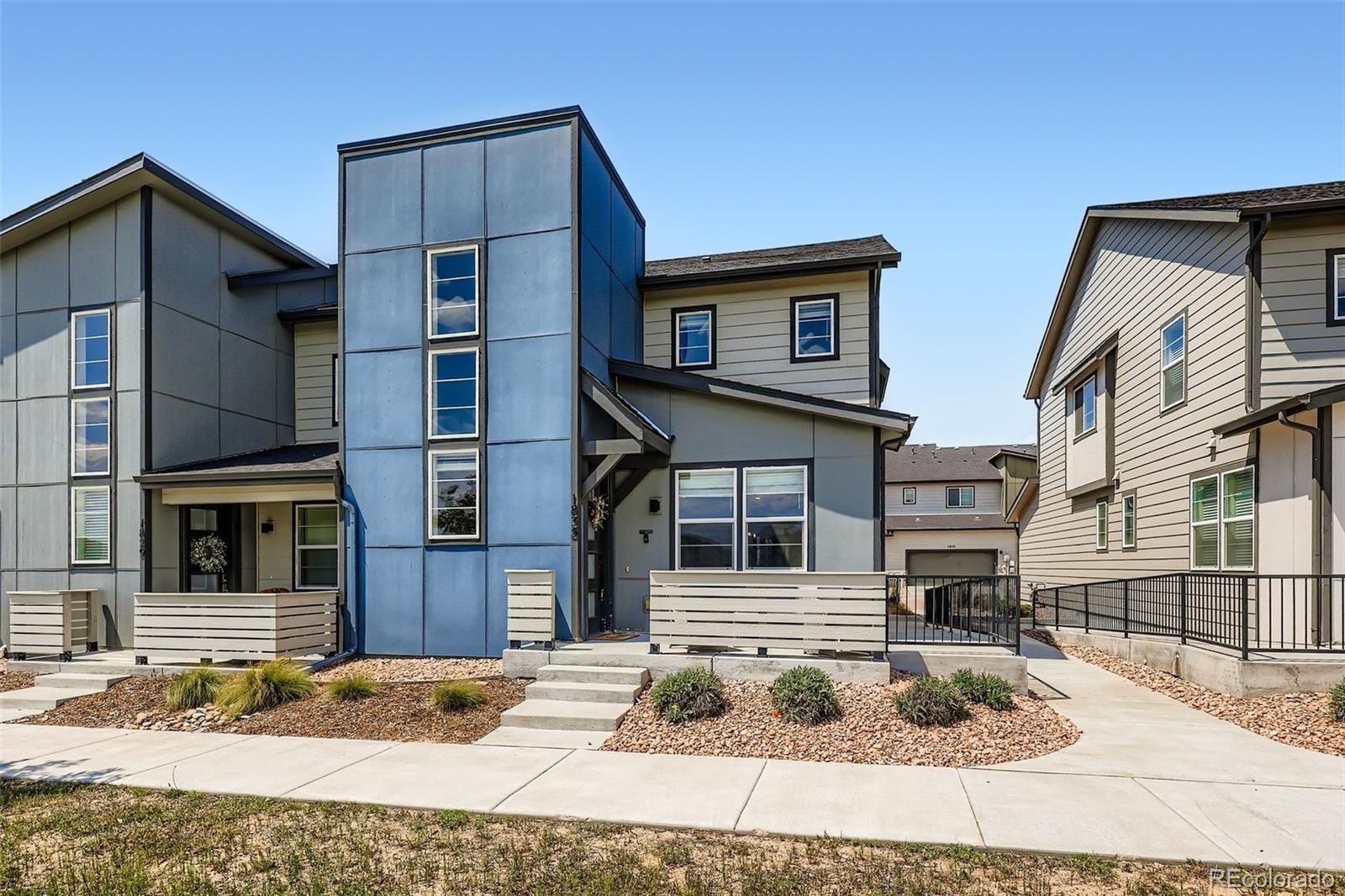 1835 Rose Quartz Heights