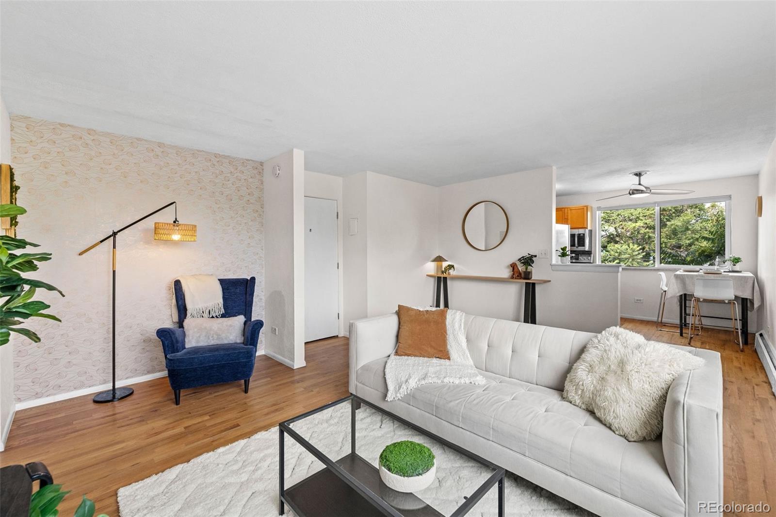 21 N Washington Street 304