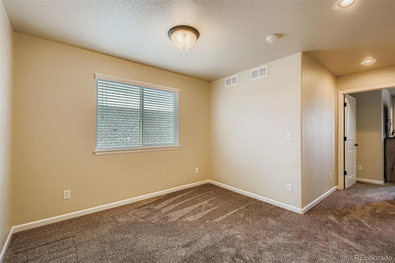 Milliken, Colorado 80543, United States, 3 Bedrooms Bedrooms, ,3 BathroomsBathrooms,Residential,Active,223415