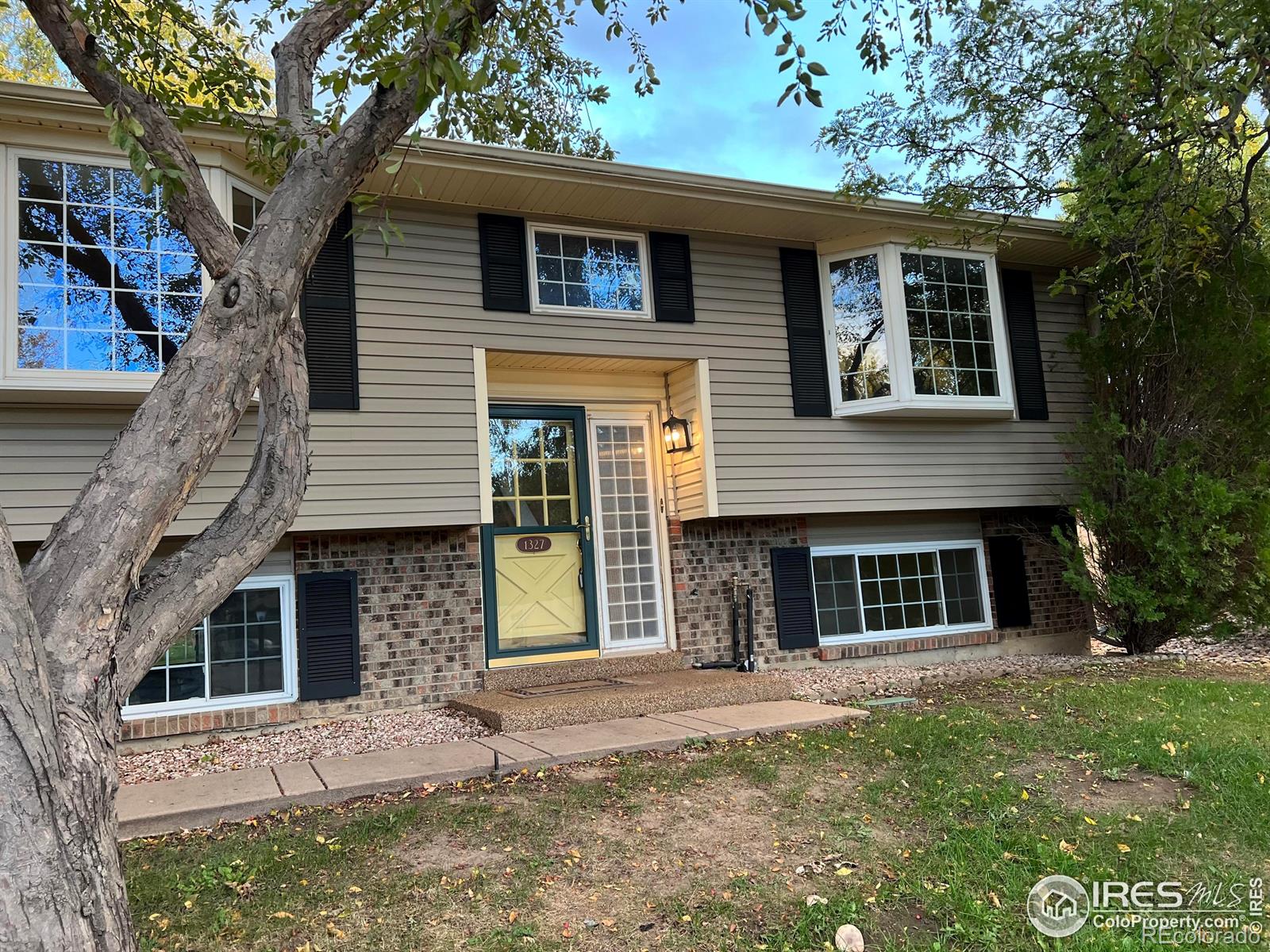 1327 Brookfield Drive