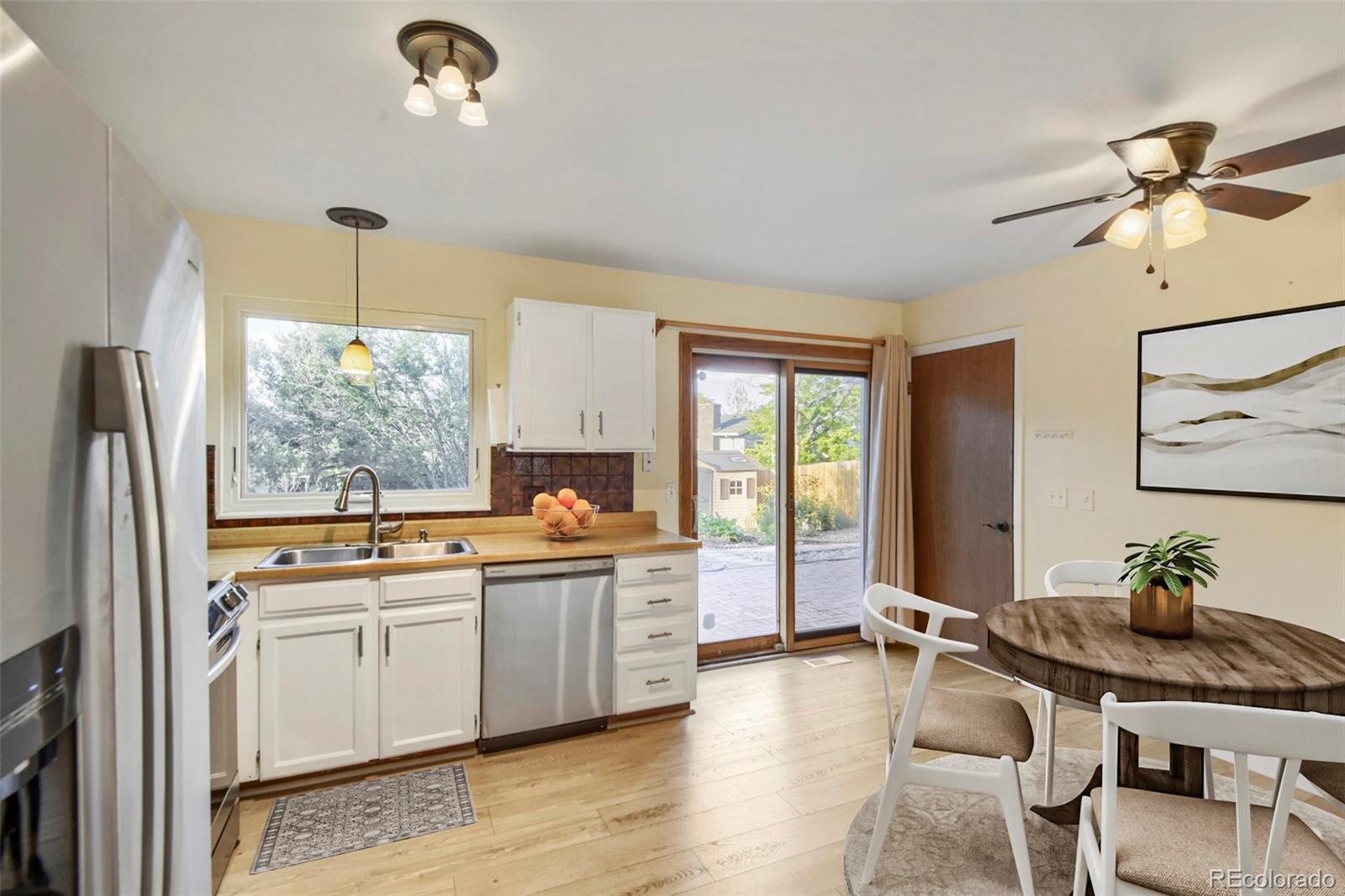 1850 S Truckee Way
