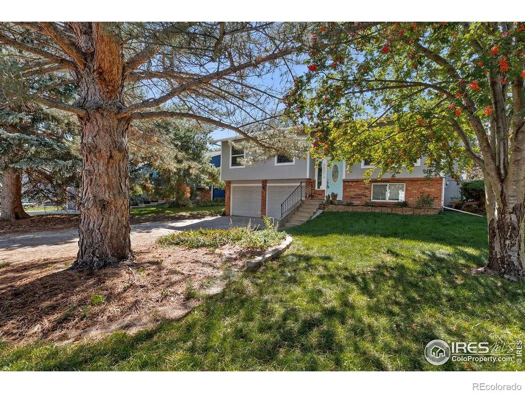 Photo of 2631 Flintridge Place, Fort Collins, CO 80521 (MLS # IR1045501)