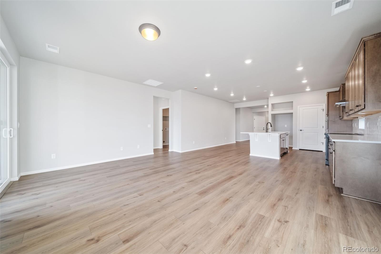 22344 E 49th Place