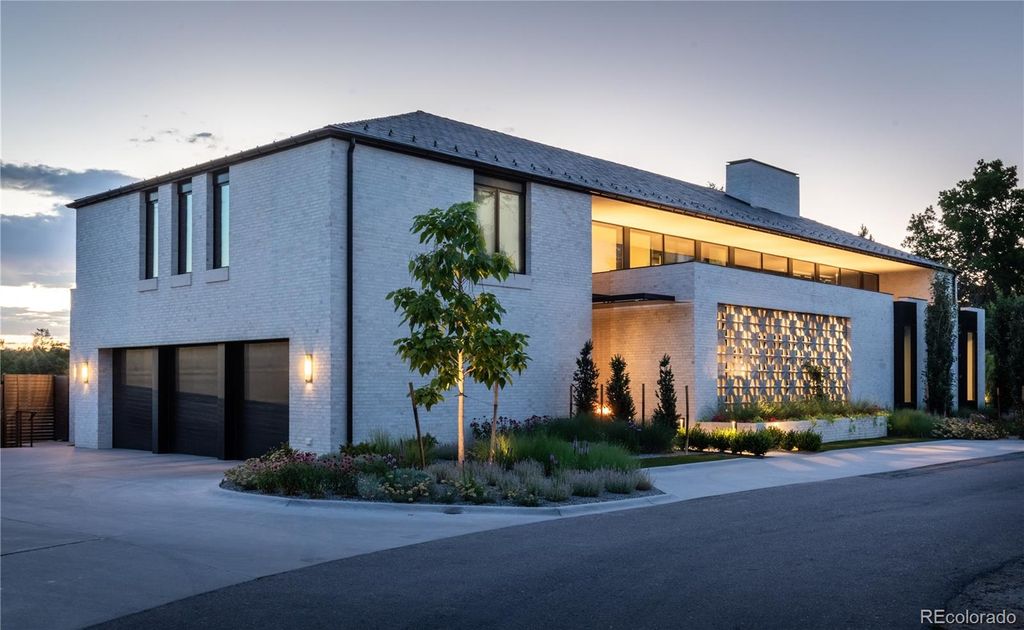 Photo of 2600 E Cedar Avenue, Denver, CO 80209 (MLS # 8729684)