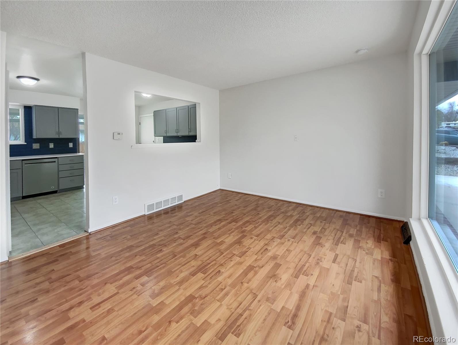 Photo 6 of 20 of 336 S 28th Avenue house