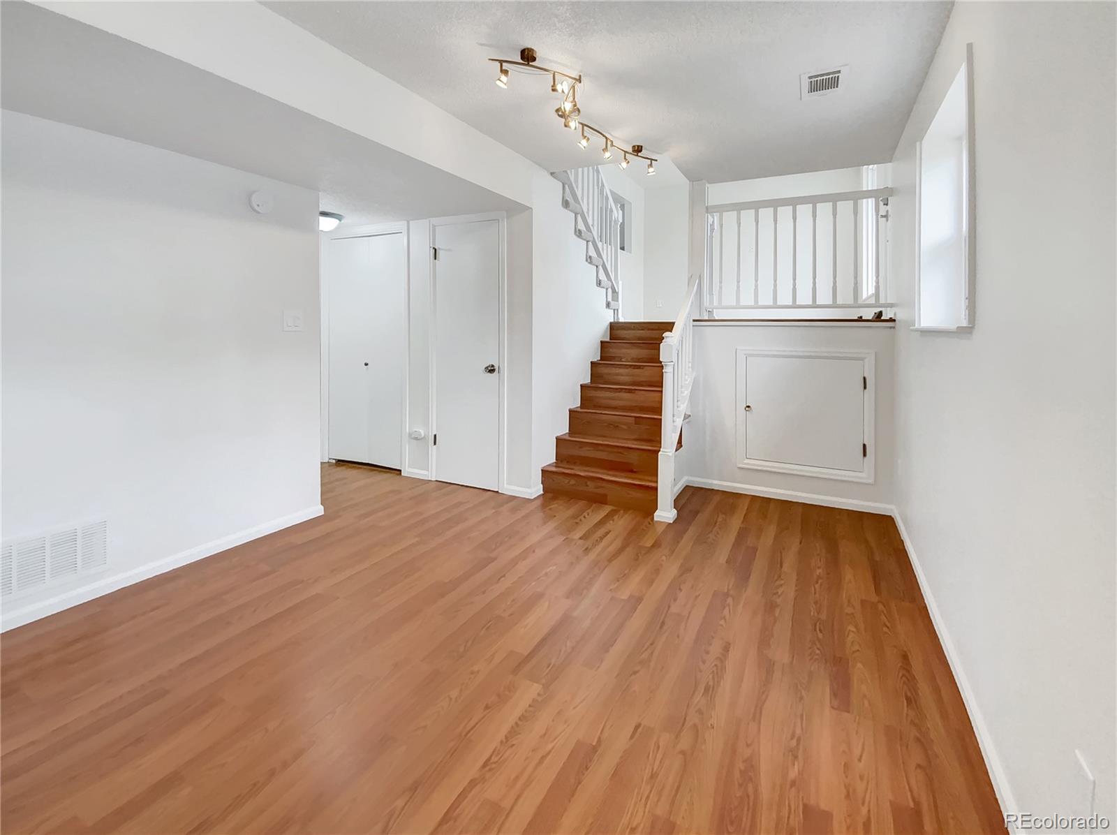 Photo 15 of 20 of 336 S 28th Avenue house