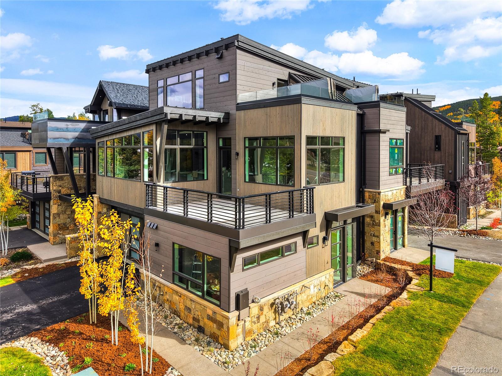 208 Frisco Alley