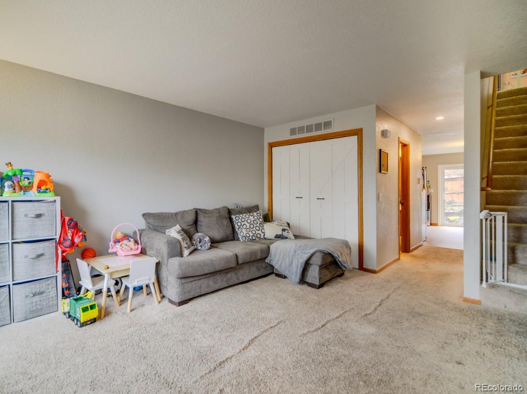 2108 Oakcrest Circle