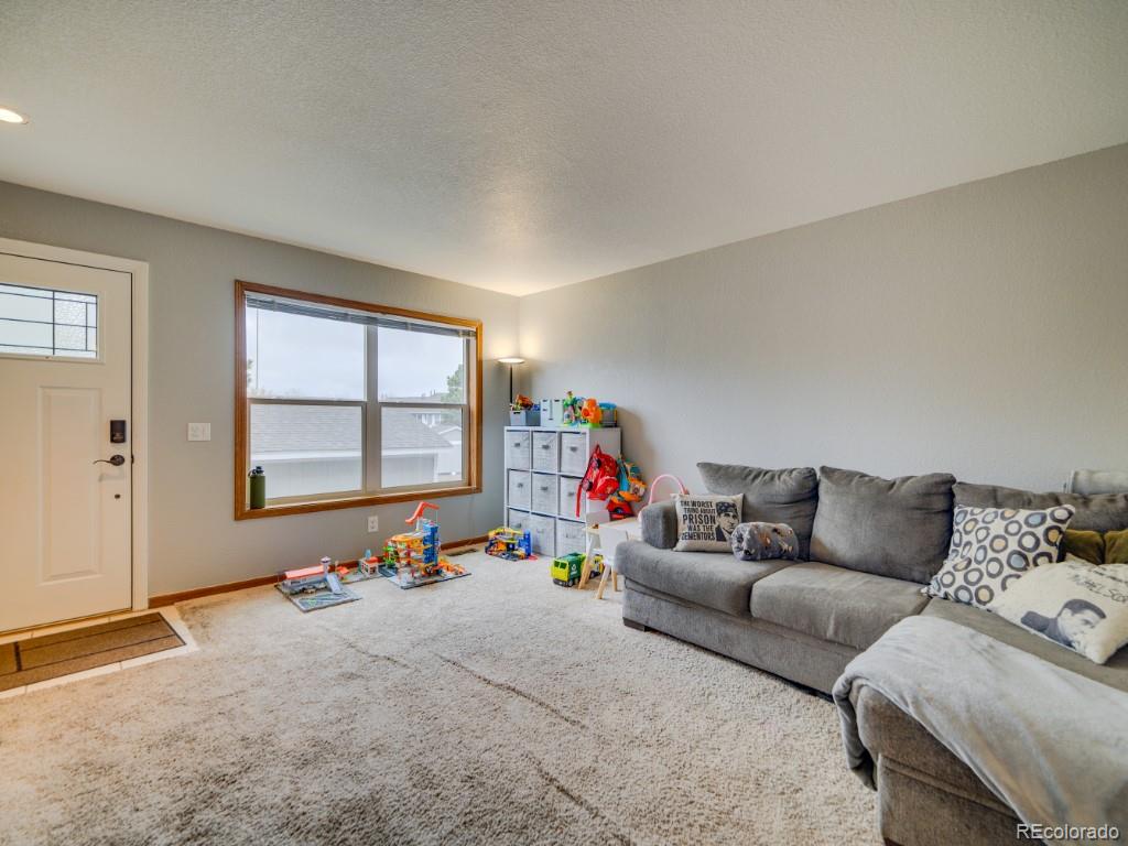 2108 Oakcrest Circle
