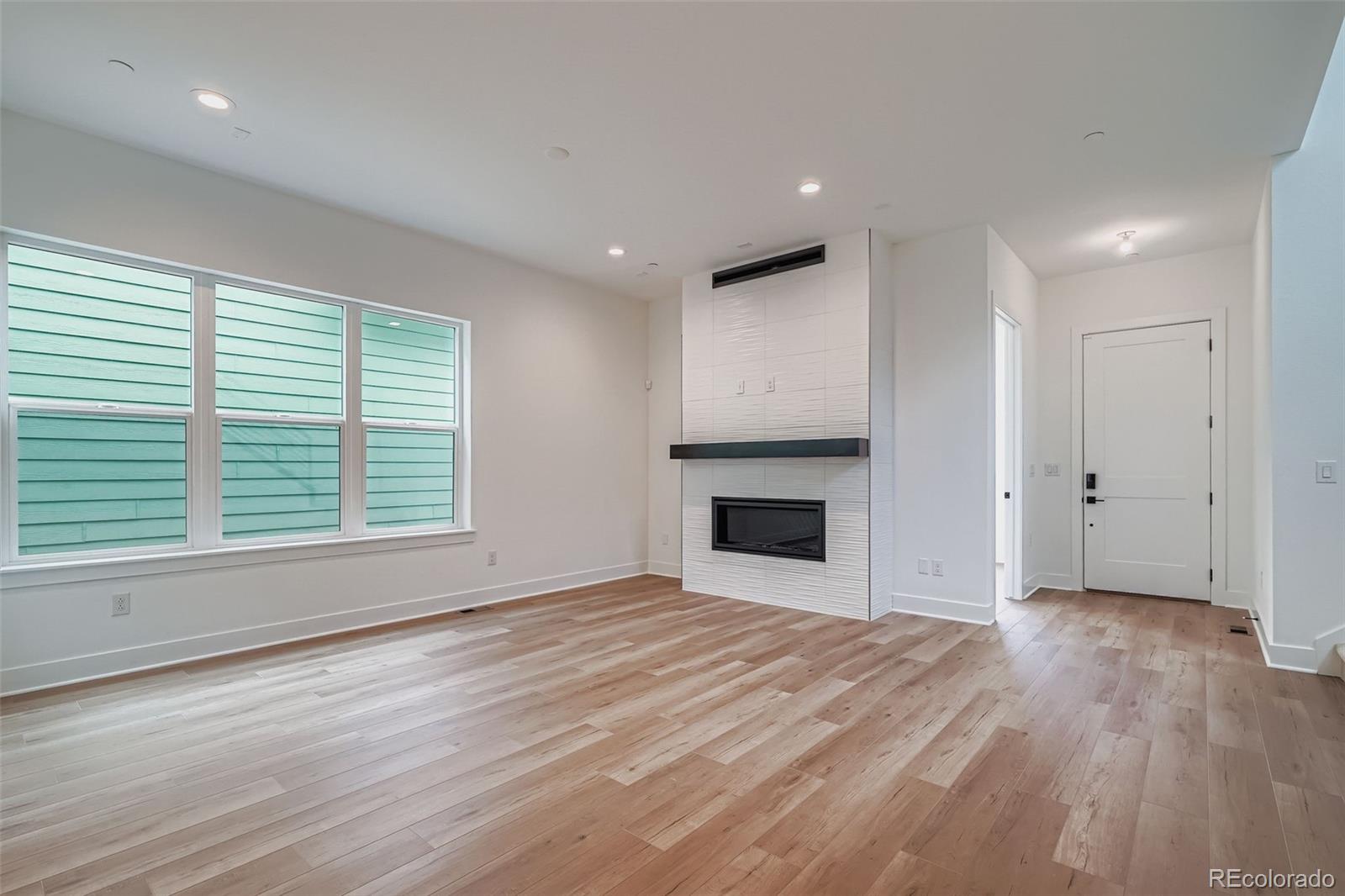 948 Promenade Drive