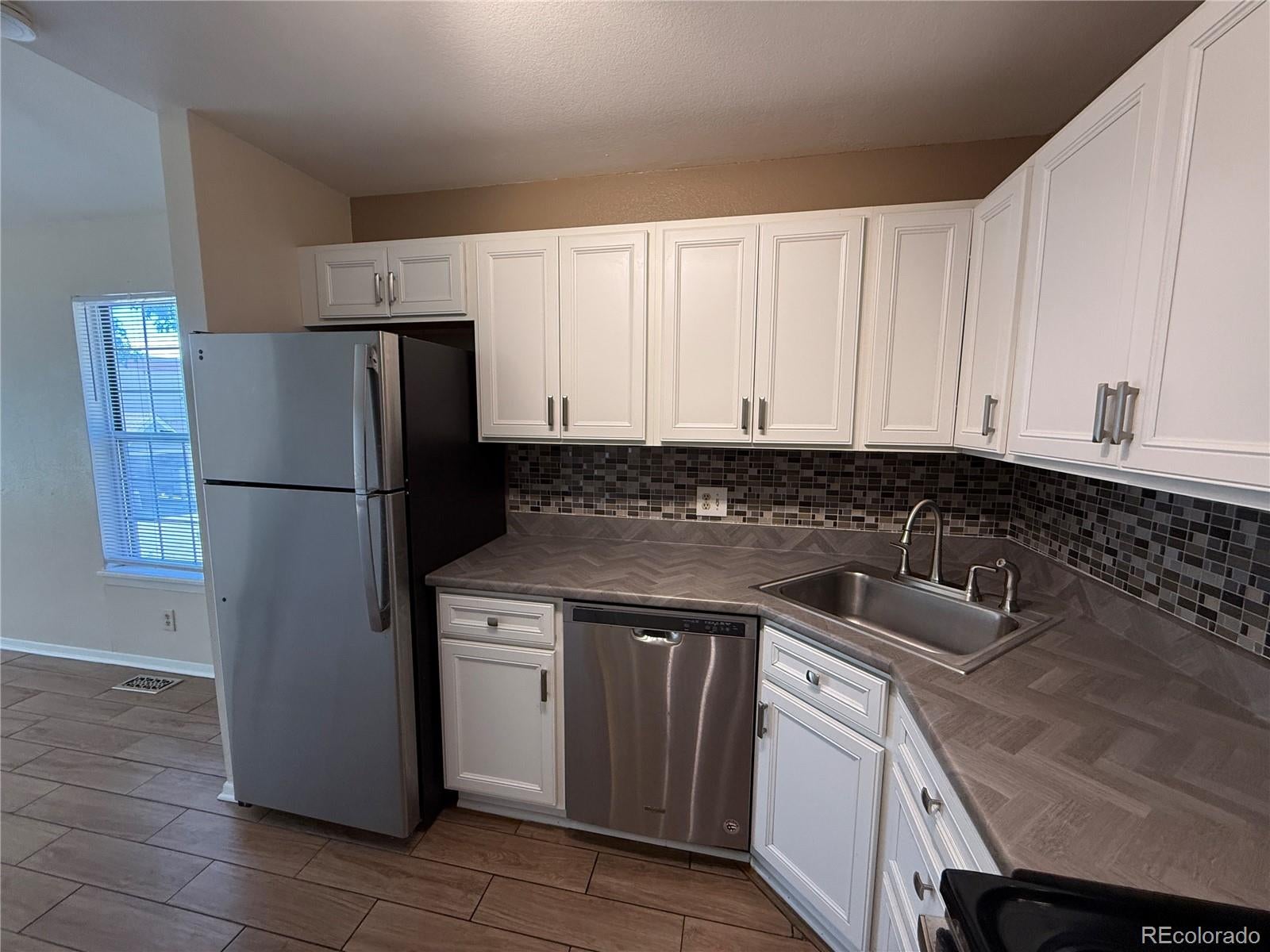 93 S Sable Boulevard G21
