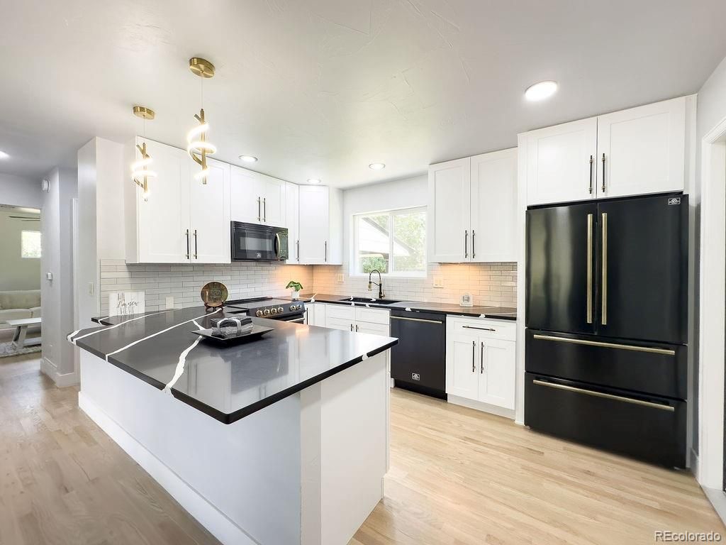 Photo of 7336 S Elati Street, Littleton, CO 80120 (MLS # 4181322)