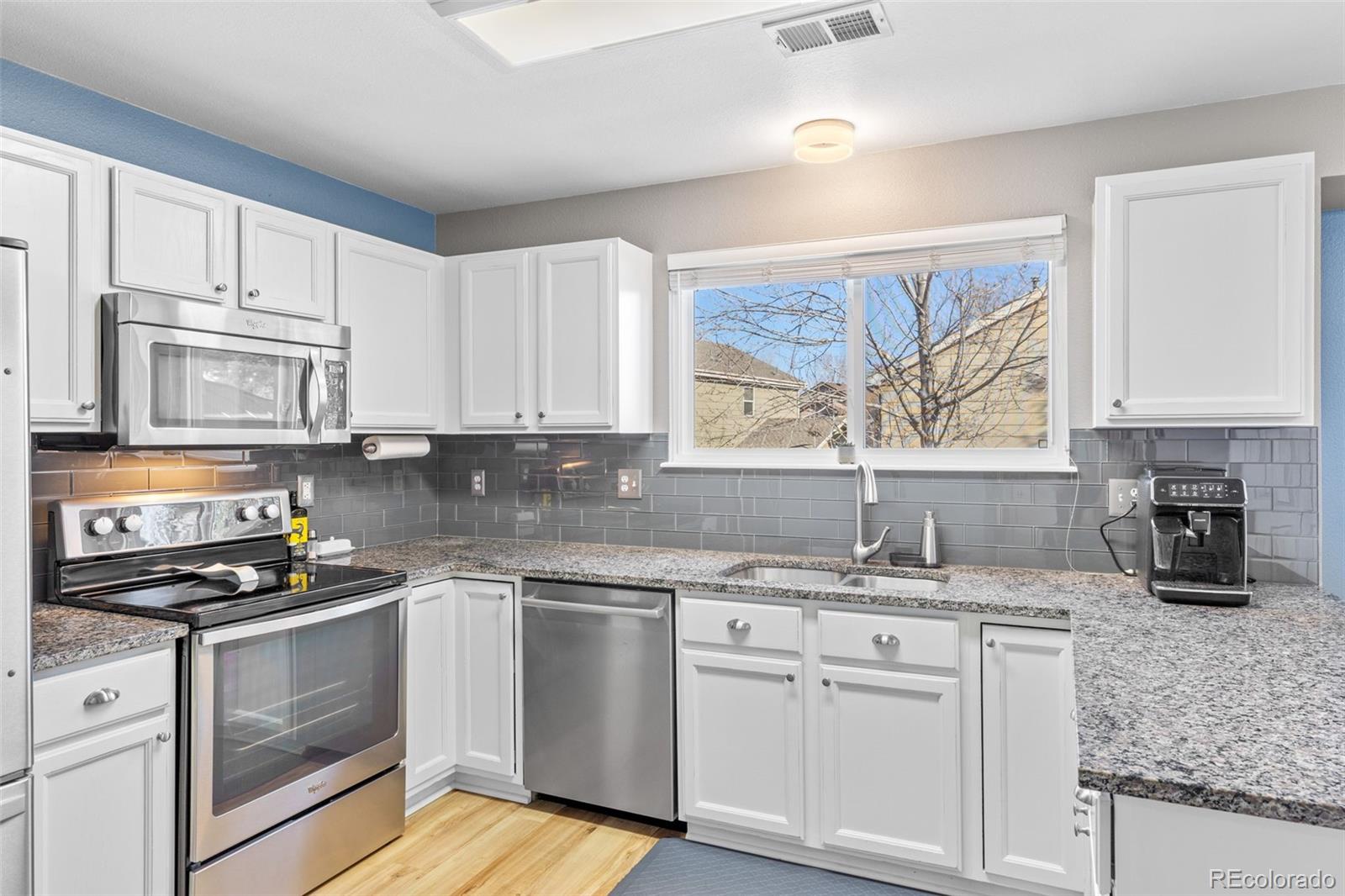 10566 Hyacinth Place