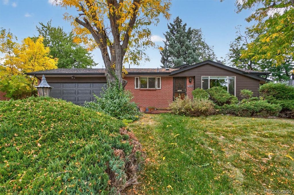 Photo of 1288 S Drexel Way, Lakewood, CO 80232 (MLS # 3421791)