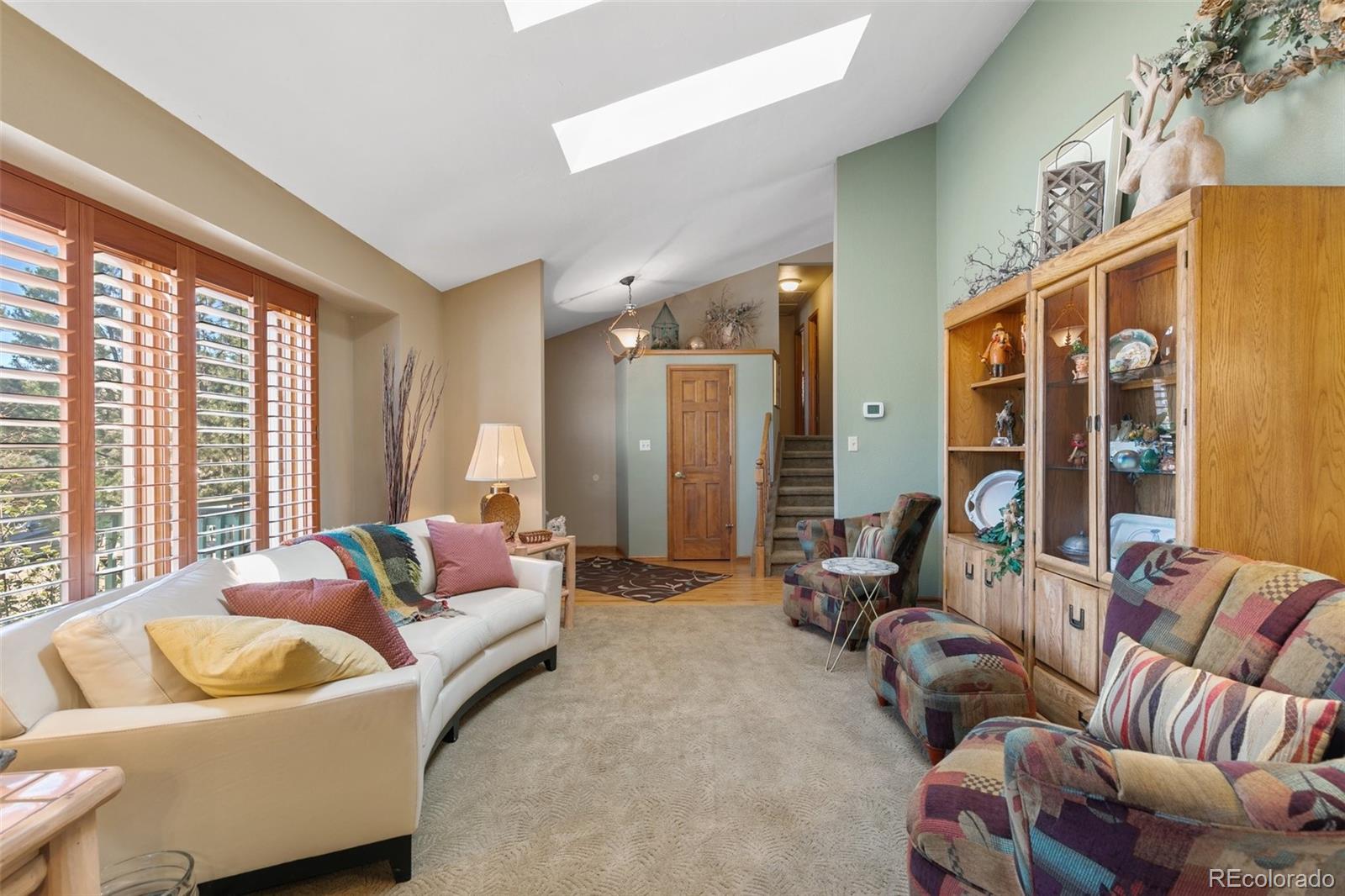 1045 Golden Hills Road