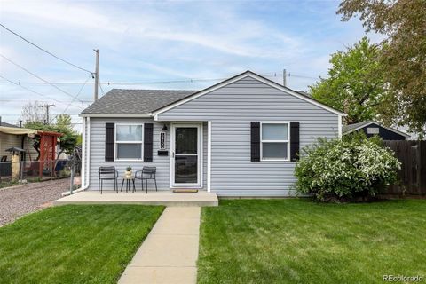 Photo of 6950 W 54th Avenue, Arvada, CO 80002 (MLS # 7006221)