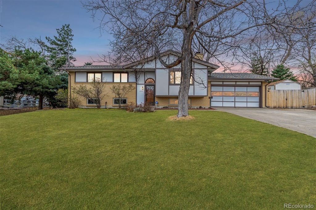 Photo of 12306 W Green Mountain Drive, Lakewood, CO 80228 (MLS # 5307274)