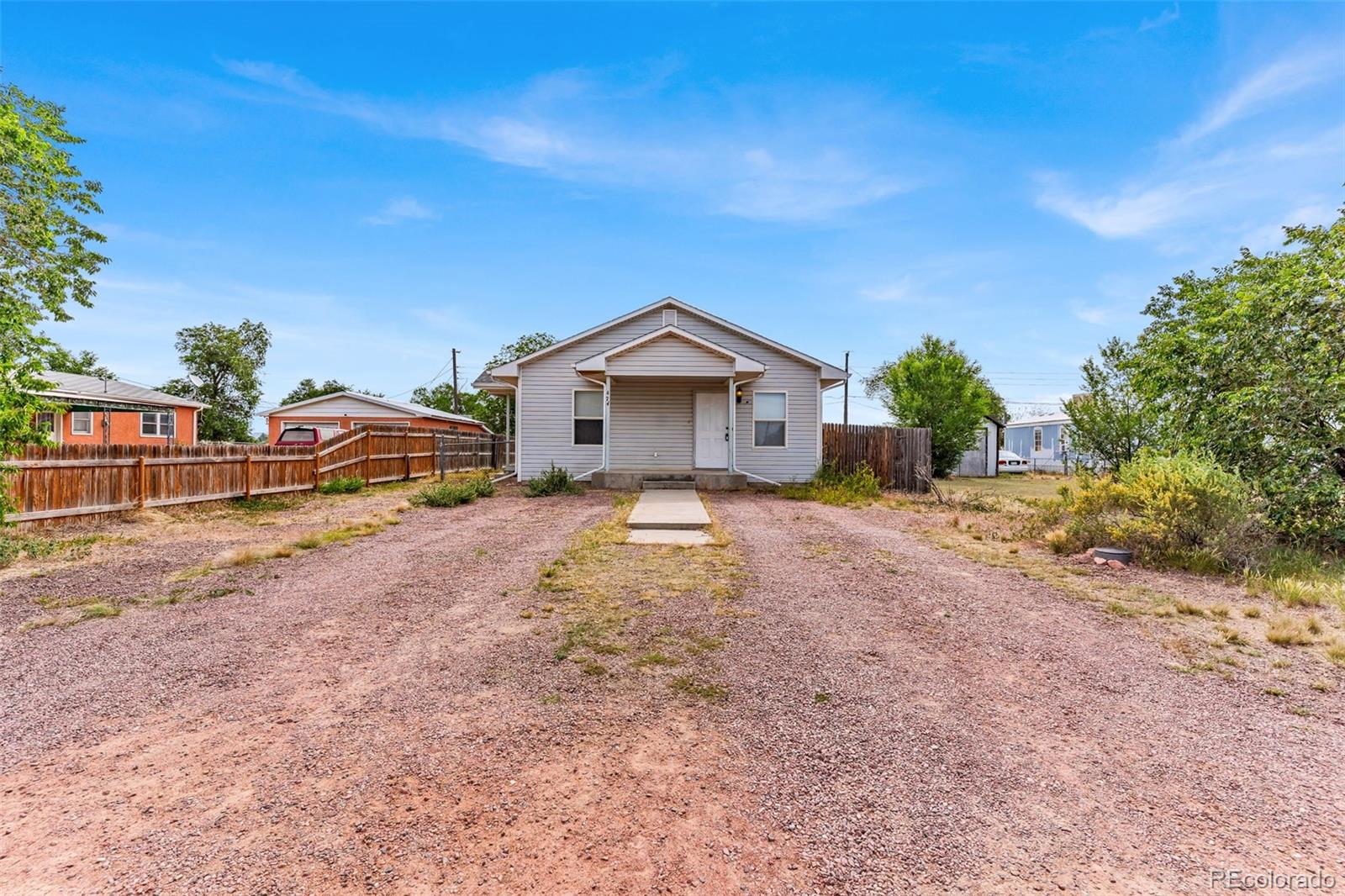 Photo 1 of 39 — 474 Grant Street, Penrose, CO 81240