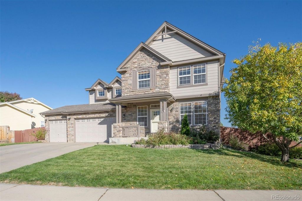 Photo of 508 Ashford Drive, Longmont, CO 80504 (MLS # 5173390)