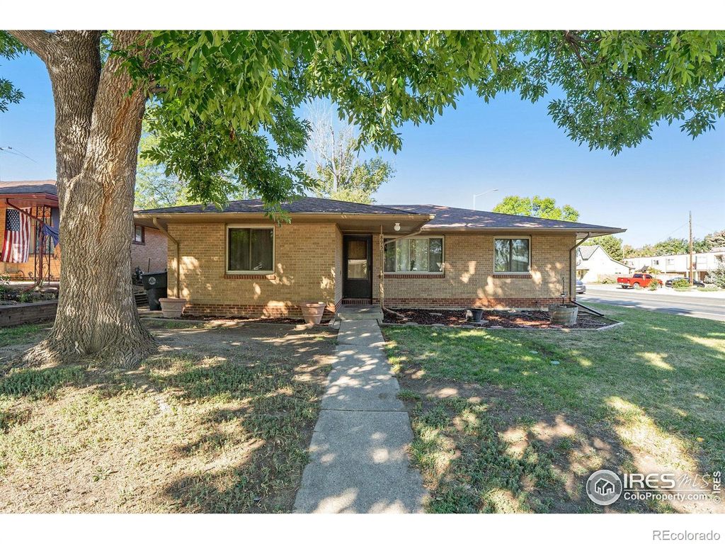 Photo of 895 Faith Court, Longmont, CO 80501 (MLS # IR1044334)