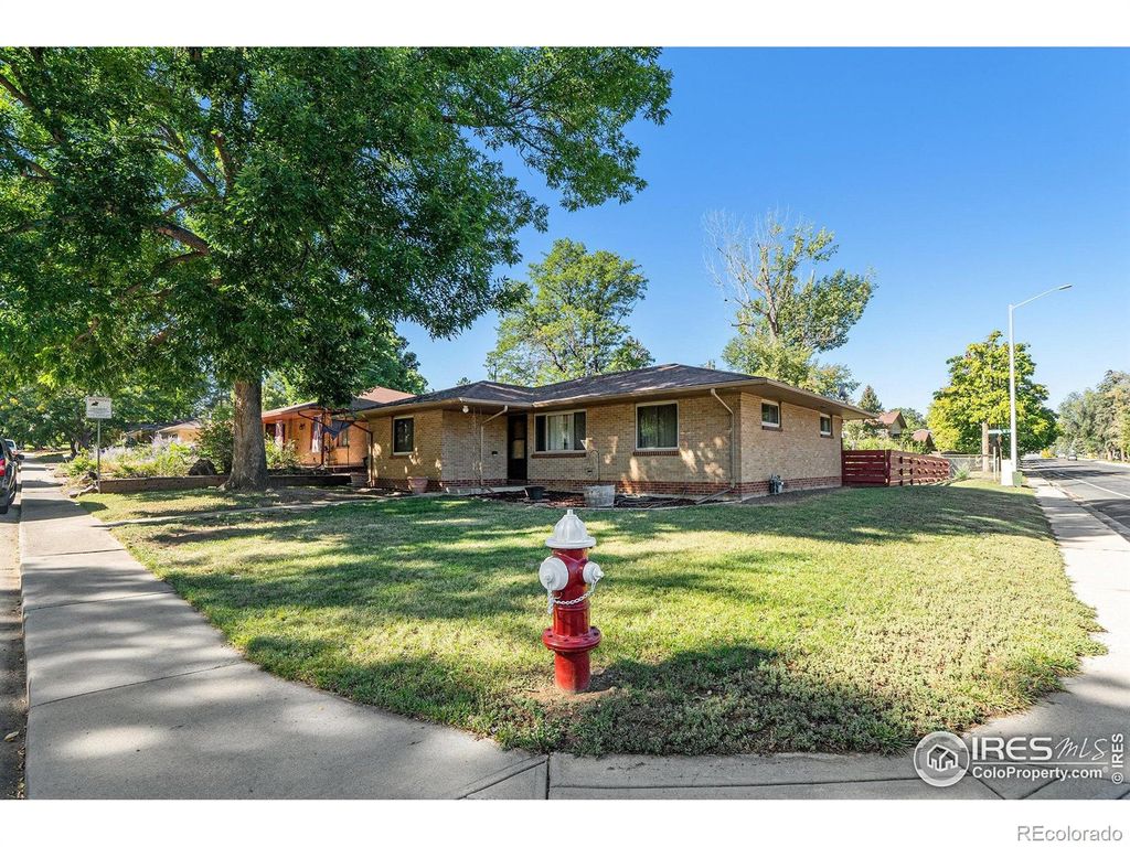 Photo of 895 Faith Court, Longmont, CO 80501 (MLS # IR1044334)