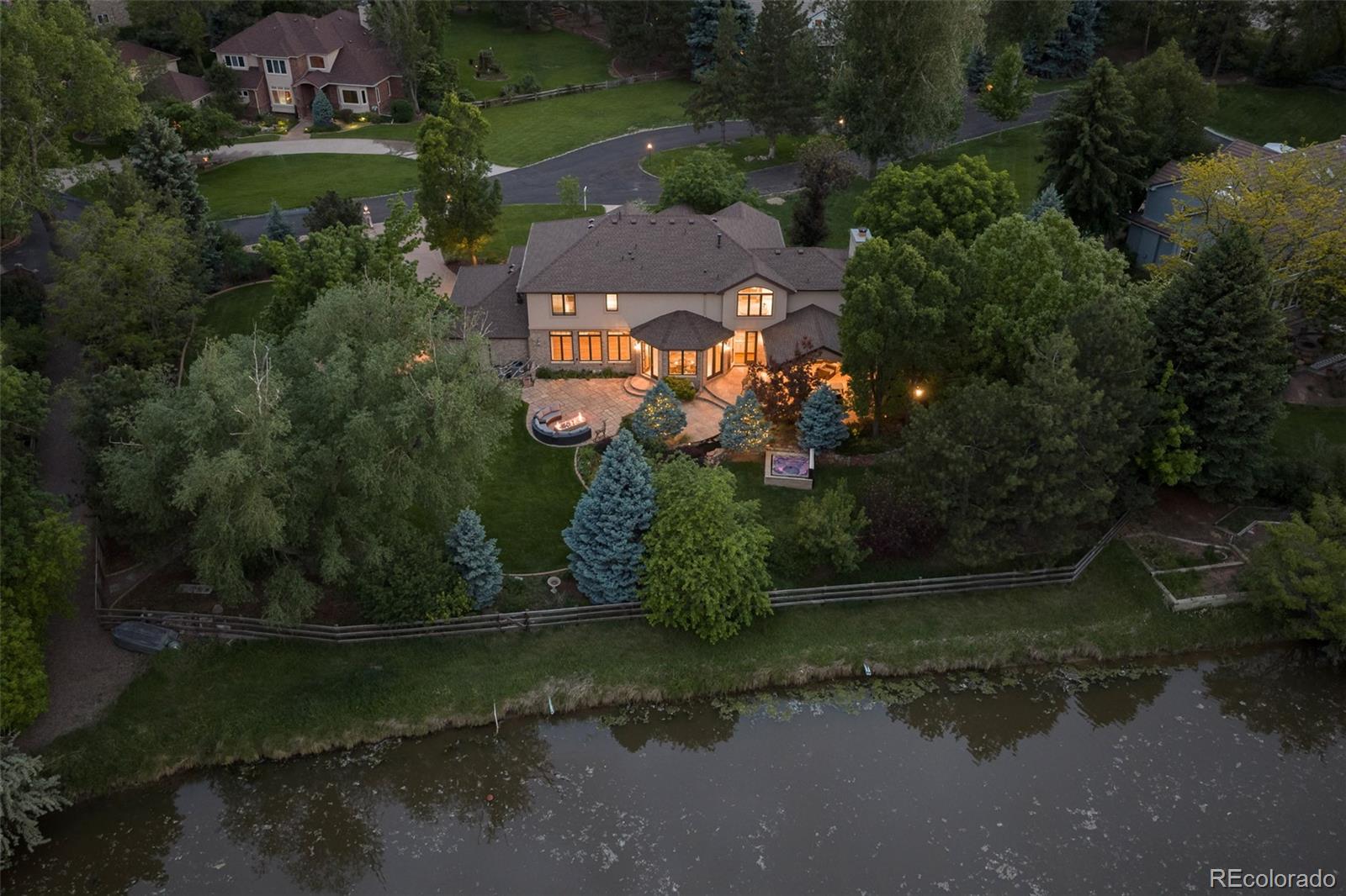 4443 W Cottonwood Place