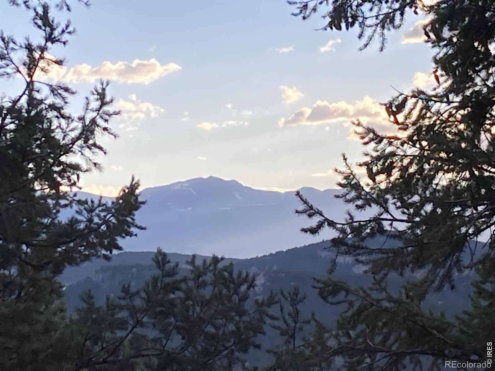 4647 S Breakaway Trail