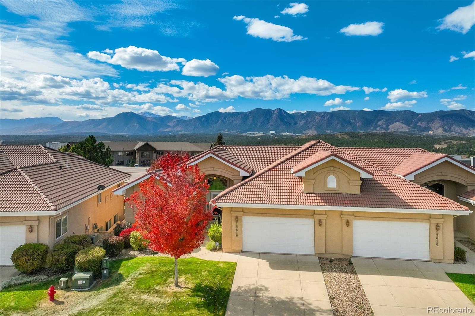 13616 Paradise Villas Grove