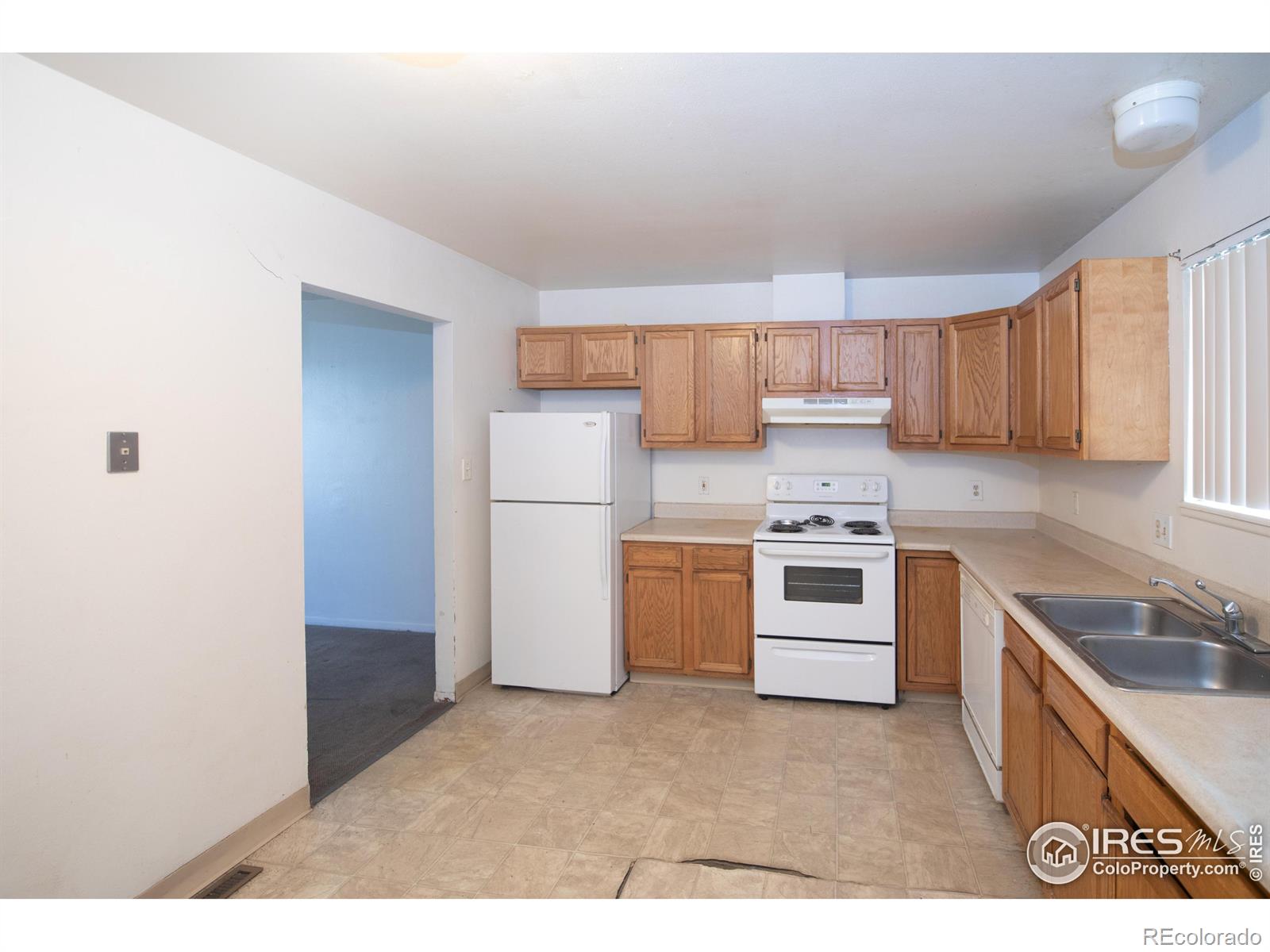 146-148 E Saint Clair Avenue, Longmont, CO, 80504 1 146-148 E Saint Clair Avenue