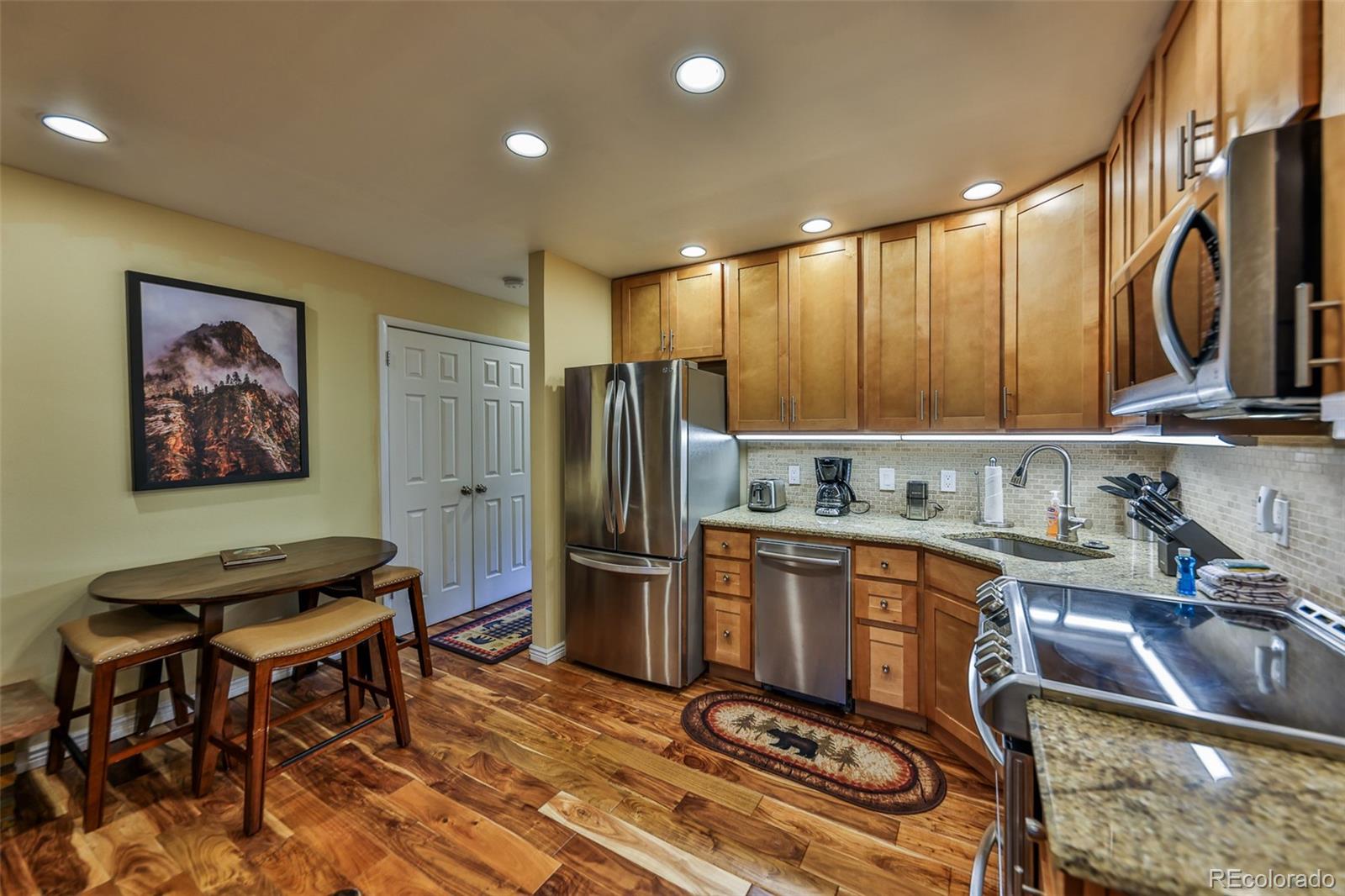 432 Hi Country Drive 15