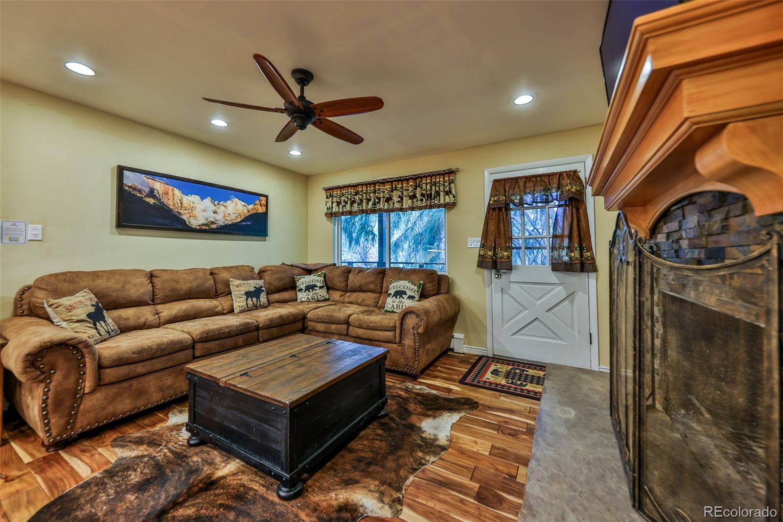 432 Hi Country Drive 15
