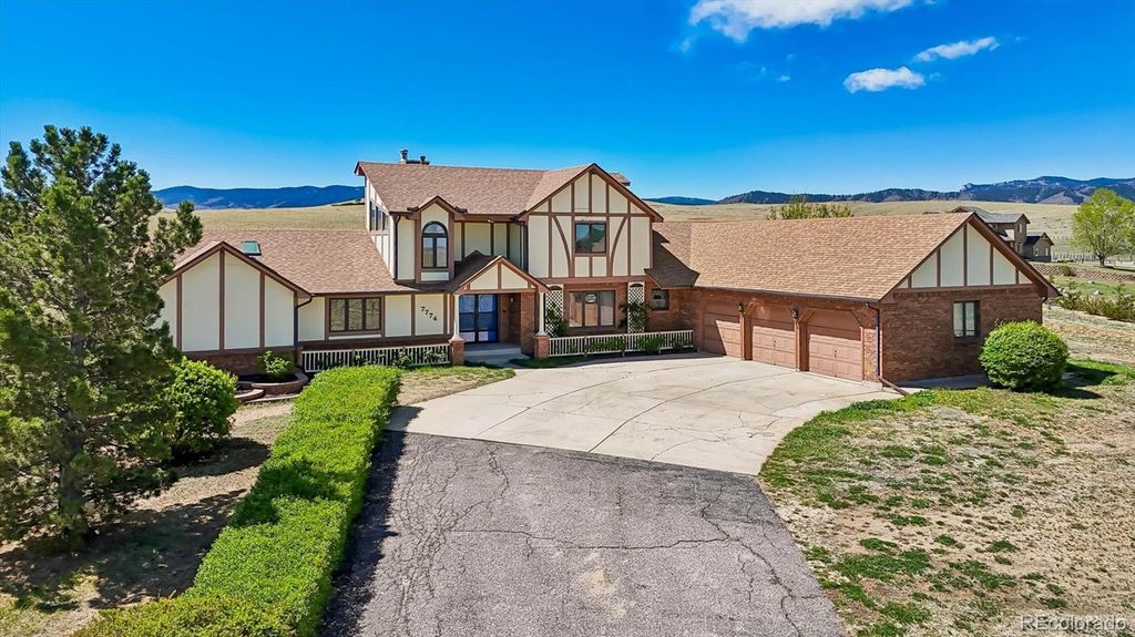 Photo of 7774 W Trail South Drive, Littleton, CO 80125 (MLS # 2393910)