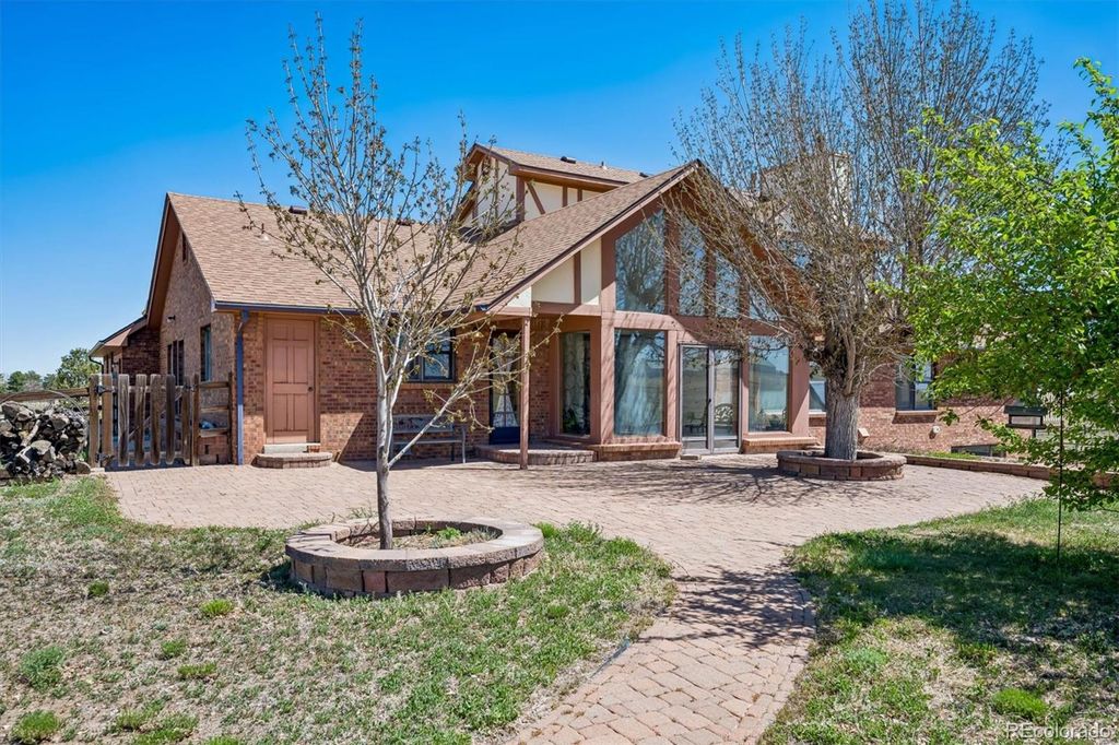 Photo of 7774 W Trail South Drive, Littleton, CO 80125 (MLS # 2393910)